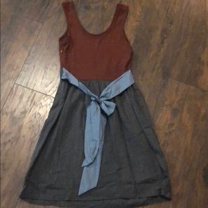 Fossil scoop neck/back midi dress